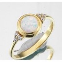  14K Gold Zircon stone Ring 2,3 gr 
